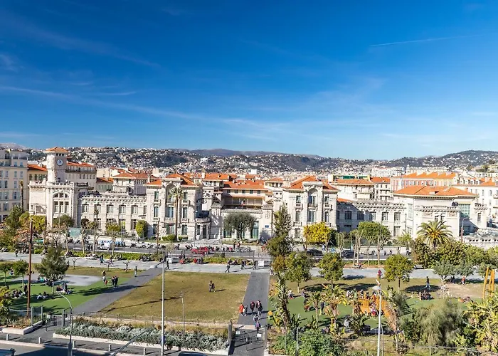 Gorgeous 1 Bdr With Gardens View In The Old Town